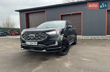 Позашляховик / Кросовер Ford Edge 2019 в 