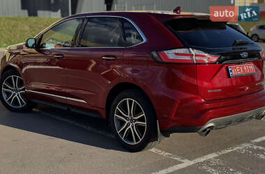 Внедорожник / Кроссовер Ford Edge 2019 в 