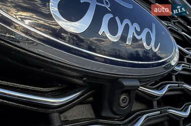 Внедорожник / Кроссовер Ford Edge 2019 в 