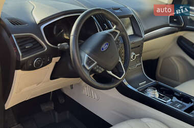 Внедорожник / Кроссовер Ford Edge 2019 в 