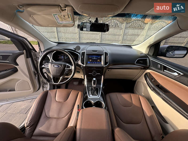Позашляховик / Кросовер Ford Edge 2016 в Рівному