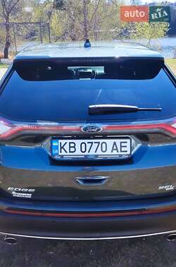Внедорожник / Кроссовер Ford Edge 2015 в 