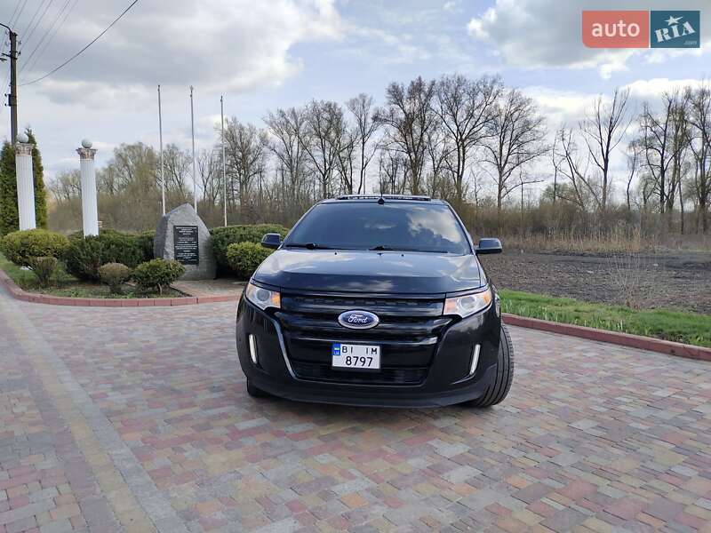 Внедорожник / Кроссовер Ford Edge 2013 в 