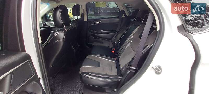 Позашляховик / Кросовер Ford Edge 2019 в Дубні