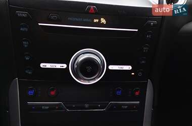 Внедорожник / Кроссовер Ford Edge 2019 в 