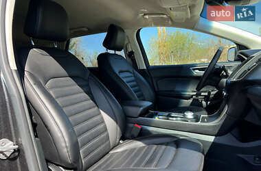 Внедорожник / Кроссовер Ford Edge 2020 в 