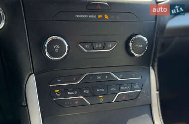 Внедорожник / Кроссовер Ford Edge 2020 в 