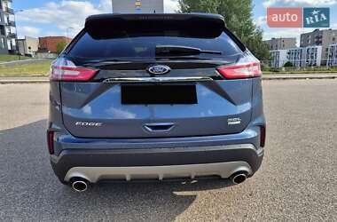 Внедорожник / Кроссовер Ford Edge 2019 в 