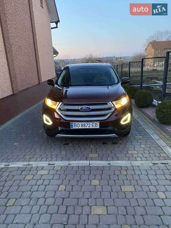 Внедорожник / Кроссовер Ford Edge 2016 в 