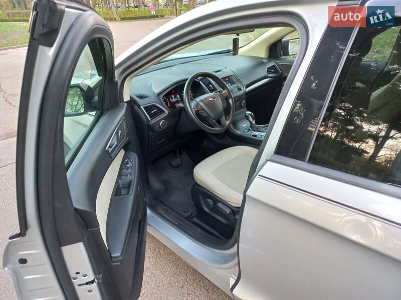 Внедорожник / Кроссовер Ford Edge 2017 в Киеве