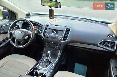Позашляховик / Кросовер Ford Edge 2017 в 