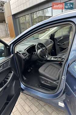 Внедорожник / Кроссовер Ford Edge 2019 в Березному