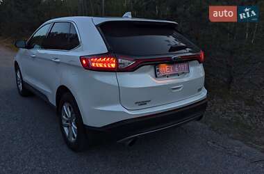 Внедорожник / Кроссовер Ford Edge 2015 в 