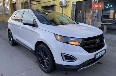 Внедорожник / Кроссовер Ford Edge 2015 в 