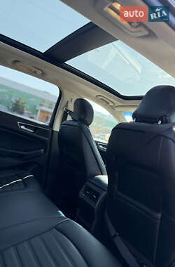 Внедорожник / Кроссовер Ford Edge 2019 в 