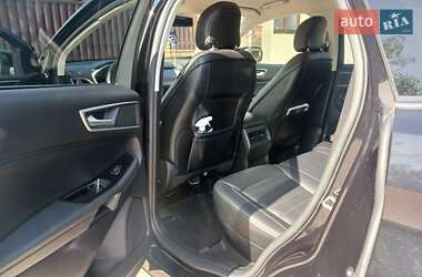 Внедорожник / Кроссовер Ford Edge 2018 в 
