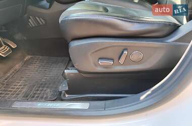 Внедорожник / Кроссовер Ford Edge 2016 в 