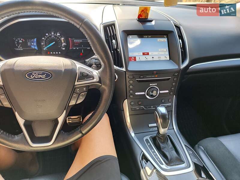 Внедорожник / Кроссовер Ford Edge 2016 в Ивано-Франковске