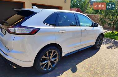 Внедорожник / Кроссовер Ford Edge 2016 в 