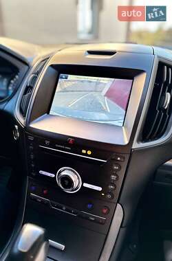 Внедорожник / Кроссовер Ford Edge 2018 в 