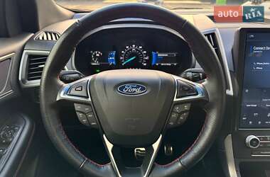 Внедорожник / Кроссовер Ford Edge 2022 в 