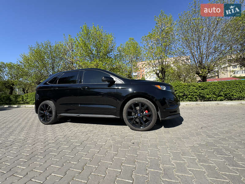 Внедорожник / Кроссовер Ford Edge 2017 в Черновцах