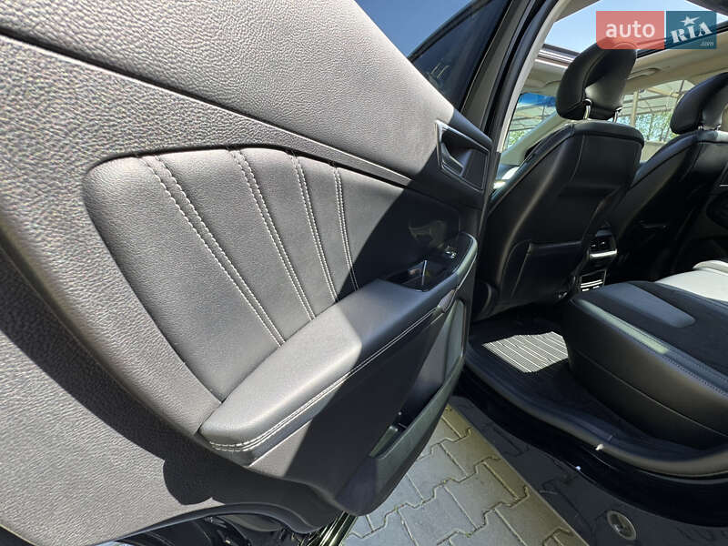 Внедорожник / Кроссовер Ford Edge 2017 в Черновцах