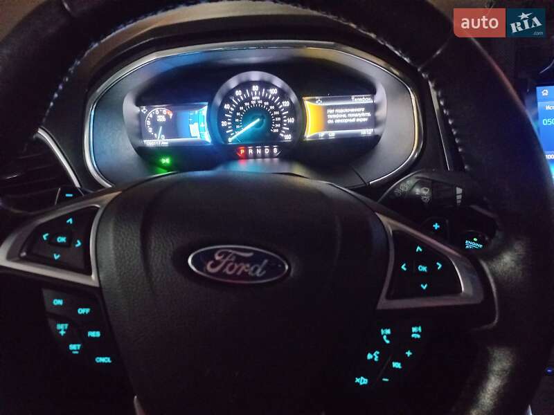Внедорожник / Кроссовер Ford Edge 2016 в Черновцах