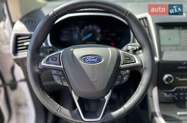Внедорожник / Кроссовер Ford Edge 2018 в 