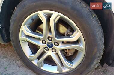 Внедорожник / Кроссовер Ford Edge 2016 в 