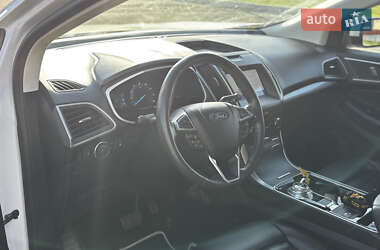 Позашляховик / Кросовер Ford Edge 2020 в 
