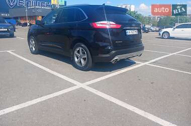 Внедорожник / Кроссовер Ford Edge 2018 в 