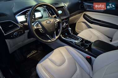Внедорожник / Кроссовер Ford Edge 2018 в 