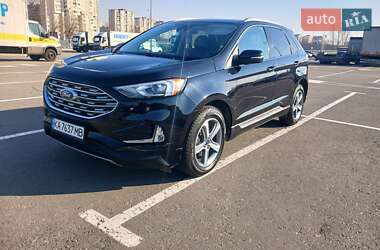 Внедорожник / Кроссовер Ford Edge 2018 в 
