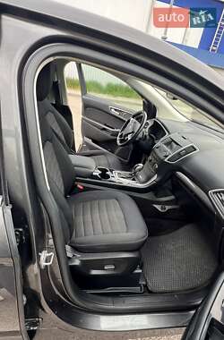 Внедорожник / Кроссовер Ford Edge 2017 в 