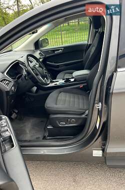 Внедорожник / Кроссовер Ford Edge 2017 в 