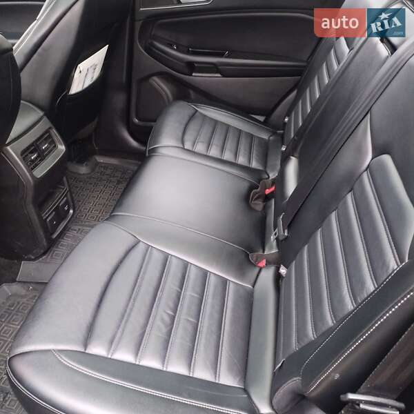 Внедорожник / Кроссовер Ford Edge 2015 в Глевахе