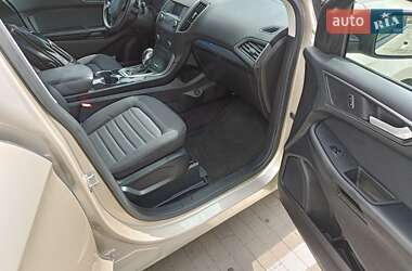 Позашляховик / Кросовер Ford Edge 2017 в 