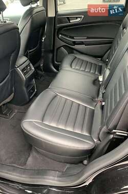 Позашляховик / Кросовер Ford Edge 2023 в 