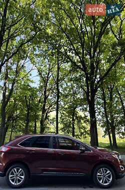 Внедорожник / Кроссовер Ford Edge 2016 в 