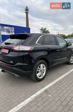 Внедорожник / Кроссовер Ford Edge 2016 в 