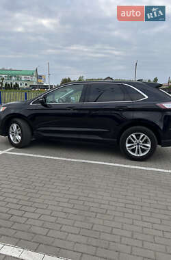 Внедорожник / Кроссовер Ford Edge 2016 в 