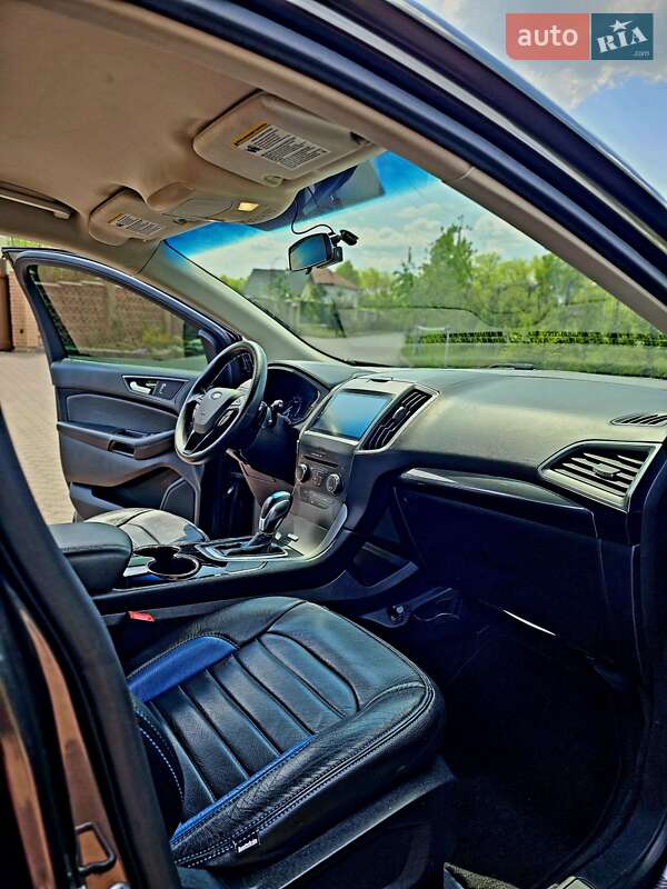 Внедорожник / Кроссовер Ford Edge 2016 в Черновцах