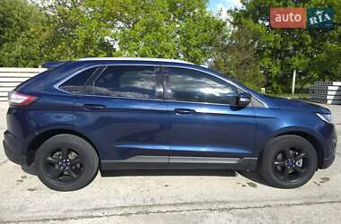 Внедорожник / Кроссовер Ford Edge 2017 в 