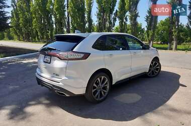 Внедорожник / Кроссовер Ford Edge 2017 в 