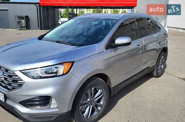 Позашляховик / Кросовер Ford Edge 2021 в 