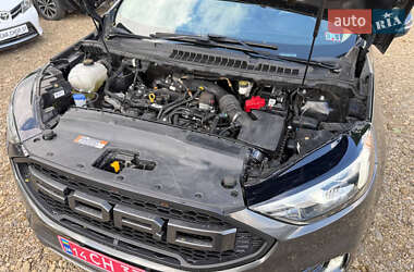 Позашляховик / Кросовер Ford Edge 2020 в 