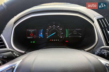 Позашляховик / Кросовер Ford Edge 2020 в 