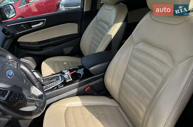 Внедорожник / Кроссовер Ford Edge 2017 в 