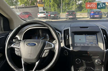 Внедорожник / Кроссовер Ford Edge 2017 в 